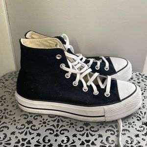Platform converse